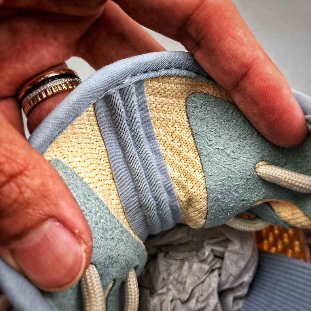 ADIDAS YEEZY BOOST 350 V2 LINEN