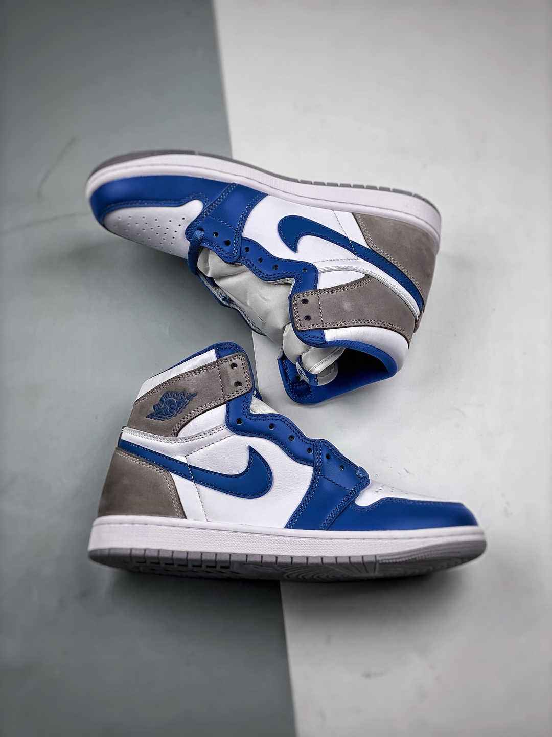NIKE AIR JORDAN 1 HIGH OG TRUE BLUE