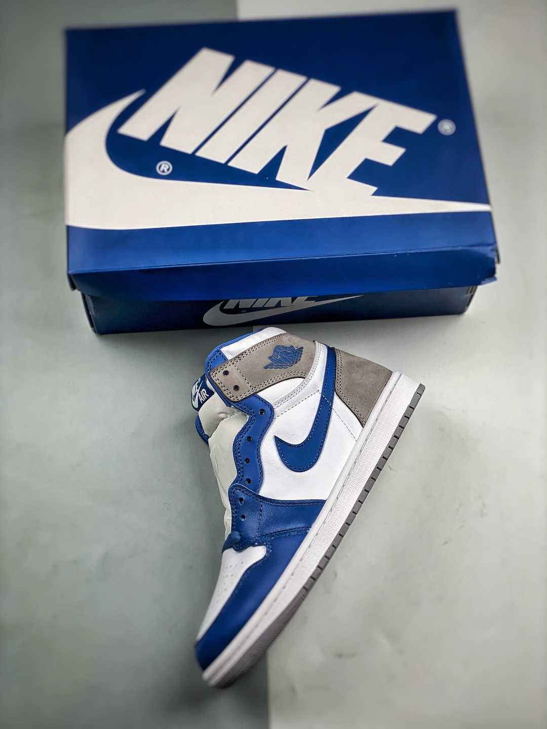 NIKE AIR JORDAN 1 HIGH OG TRUE BLUE