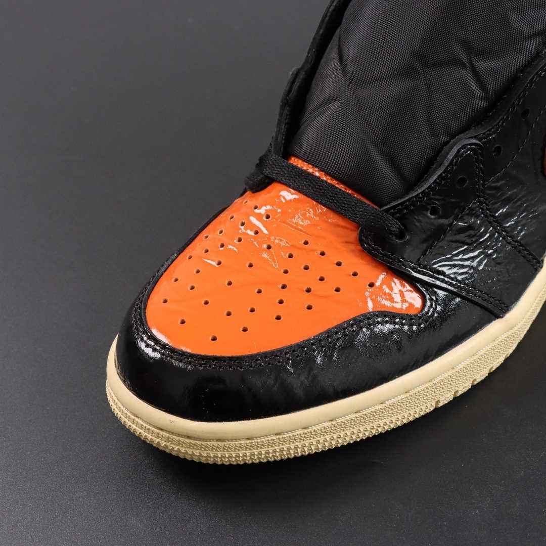 NIKE AIR JORDAN 1 RETRO HIGH OG "Shattered Backboard"