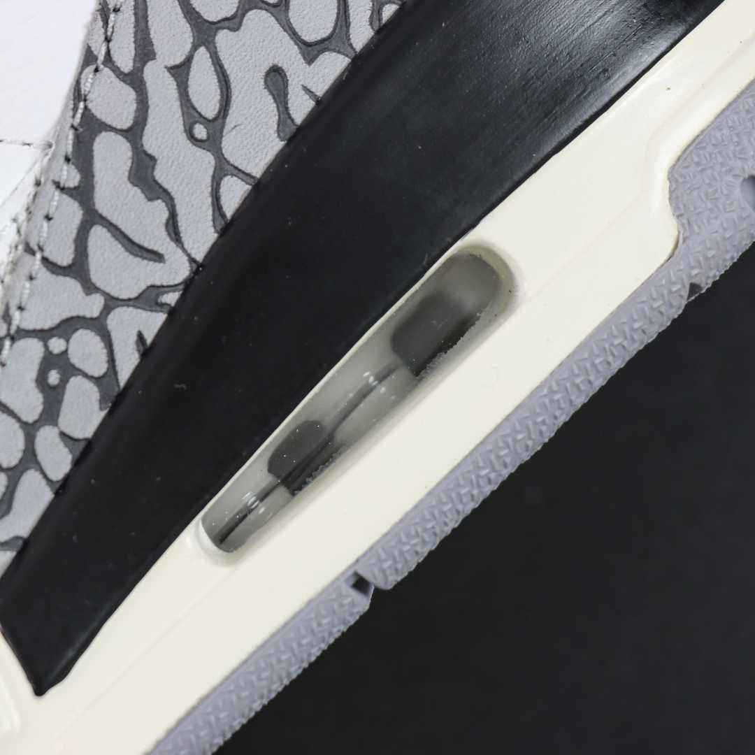 NIKE AIR JORDAN 3 WHITE CEMENT REIMAGINED