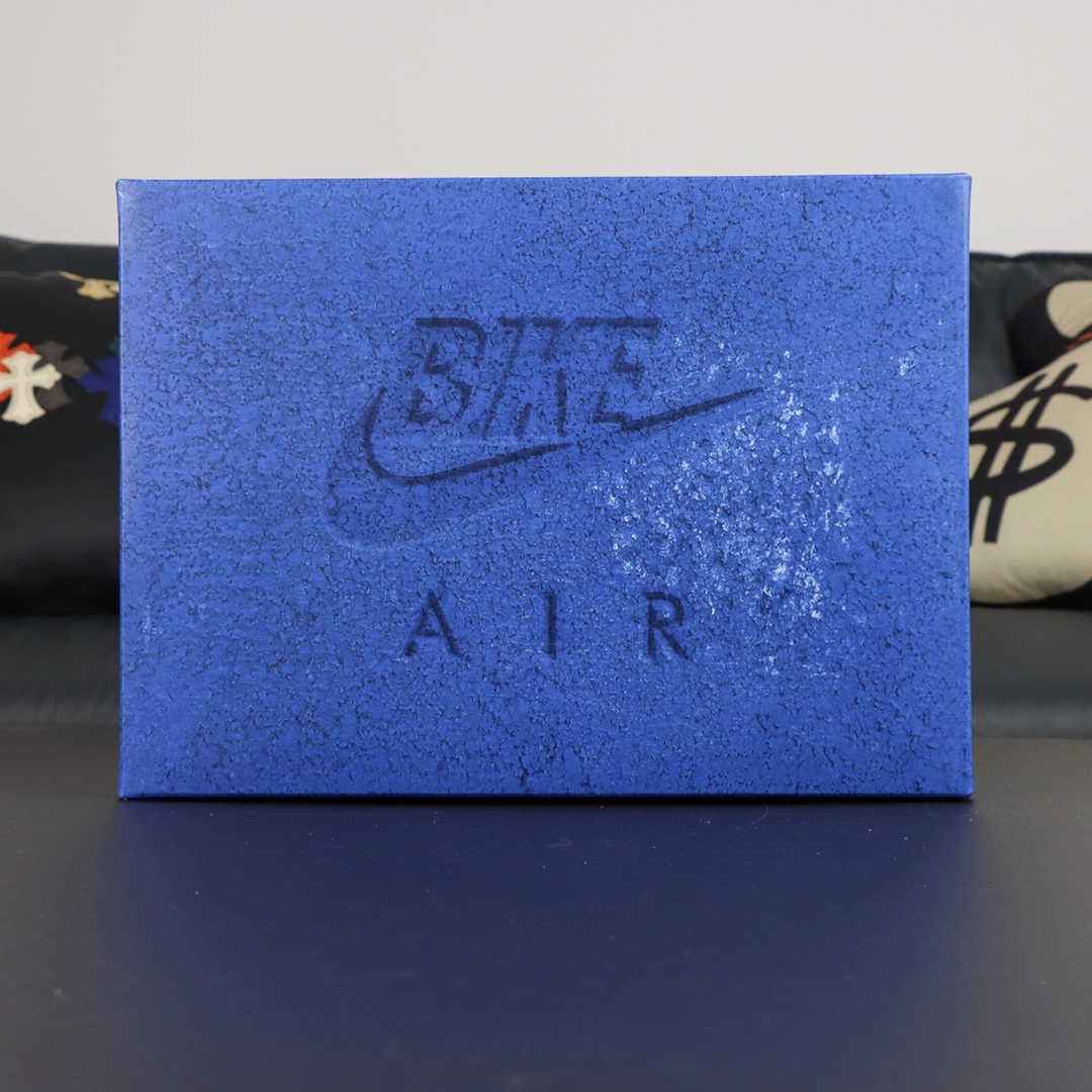 Nigel Sylvester x Jordan Air Jordan 4 OG Brick by Brick BIKE