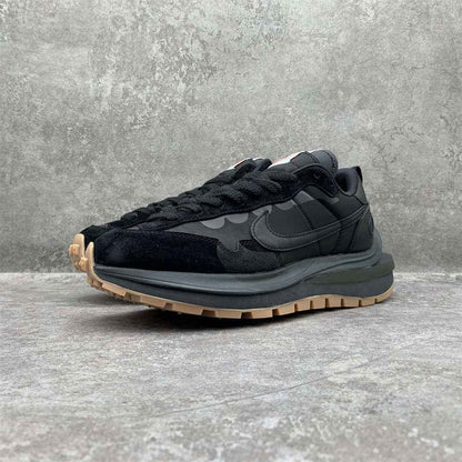 SACAI X NIKE VAPORWAFFLE NYLON BLACK OG