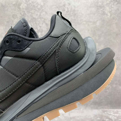 SACAI X NIKE VAPORWAFFLE NYLON BLACK OG