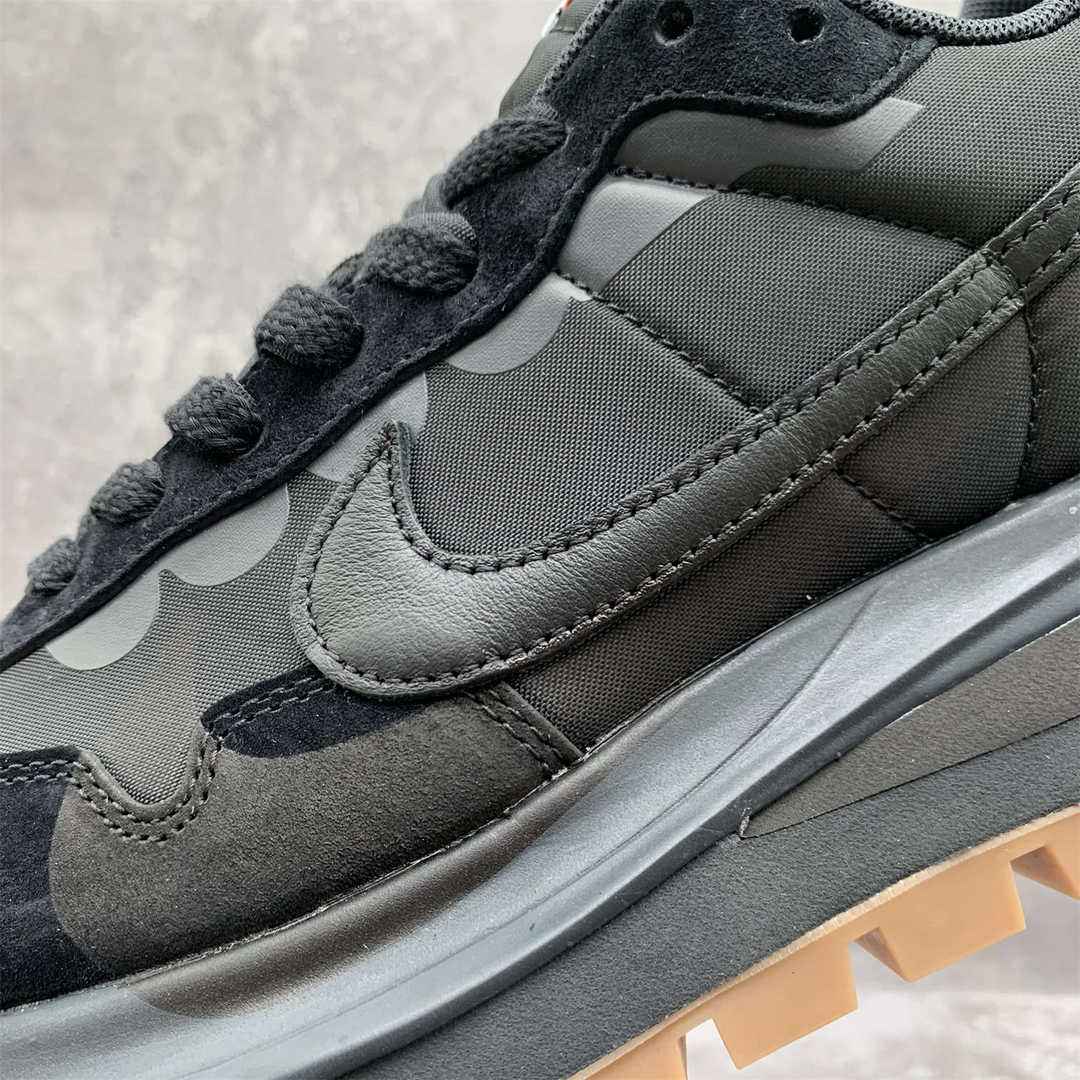 SACAI X NIKE VAPORWAFFLE NYLON BLACK OG