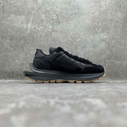 SACAI X NIKE VAPORWAFFLE NYLON BLACK OG