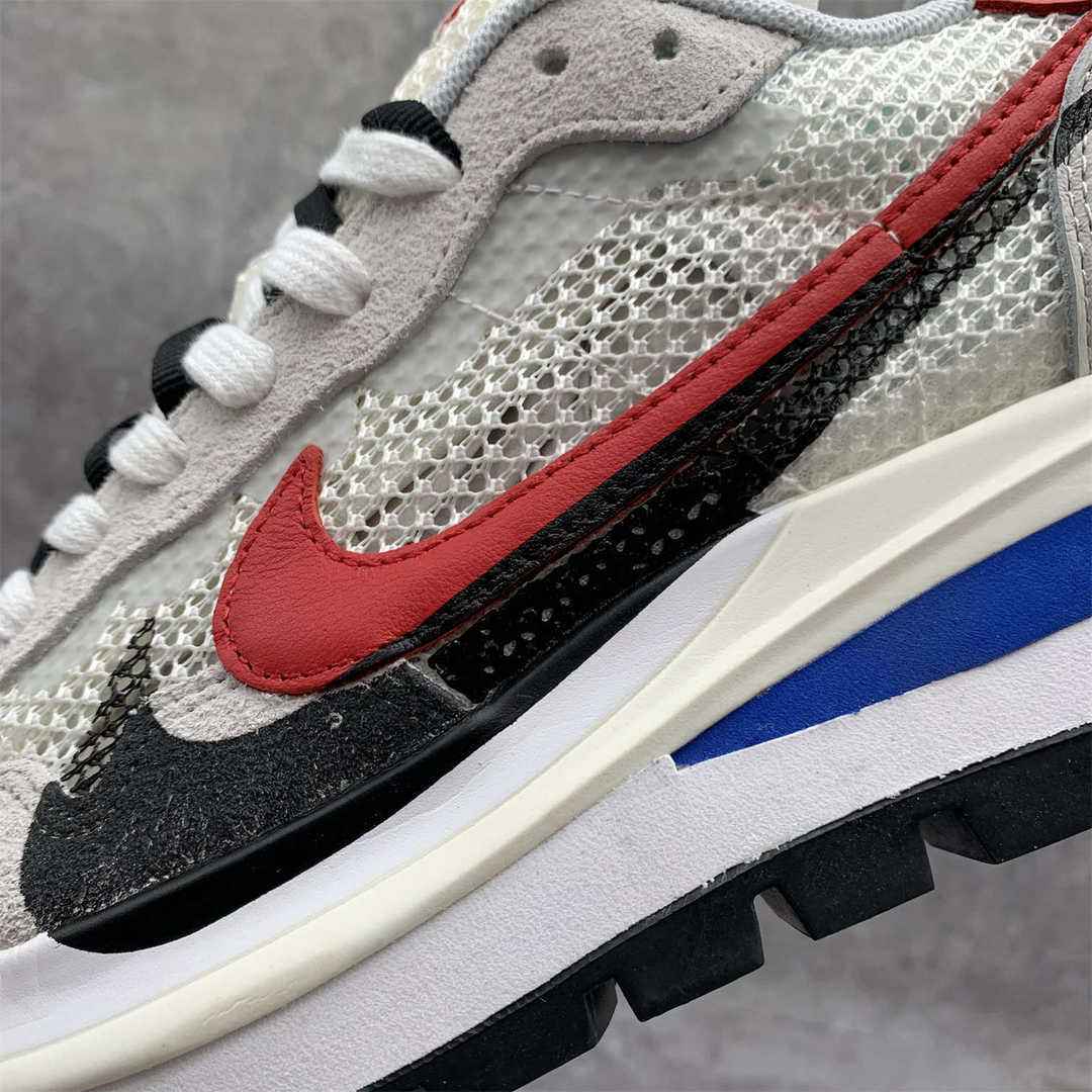 SACAI X NIKE VAPORWAFFLE ROYAL OG