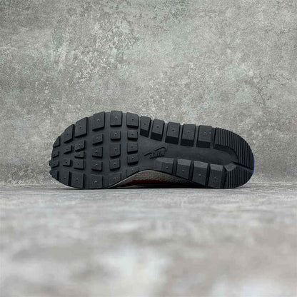 SACAI X NIKE VAPORWAFFLE ROYAL OG