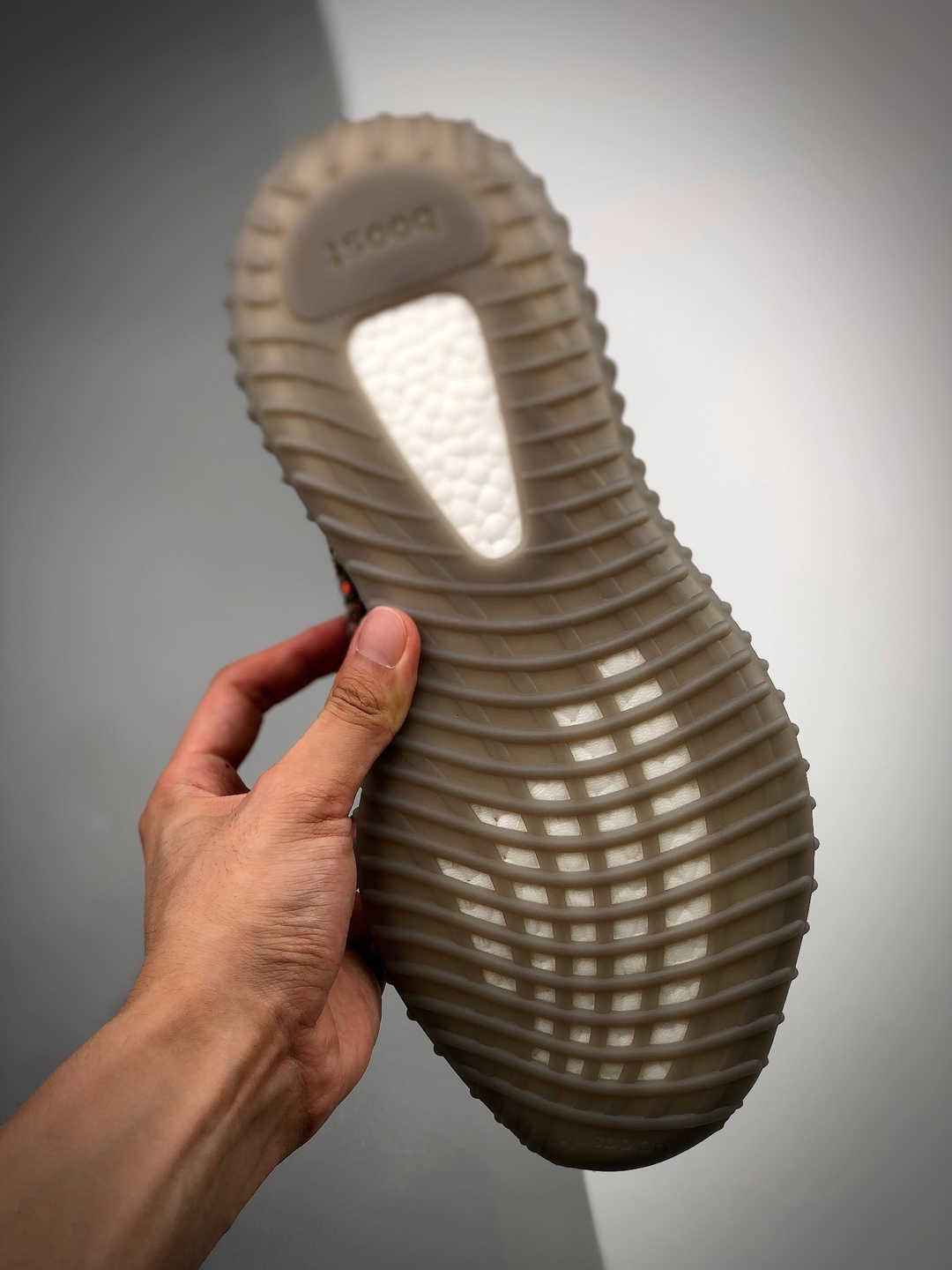 ADIDAS YEEZY BOOST 350 V2 Beluga Reflective