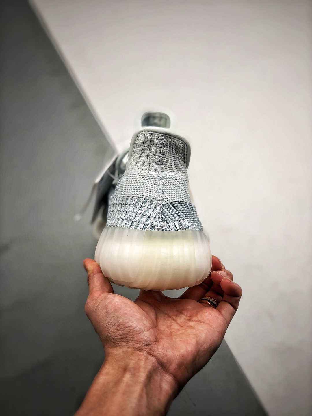 ADIDAS YEEZY BOOST 350 V2 Cloud White