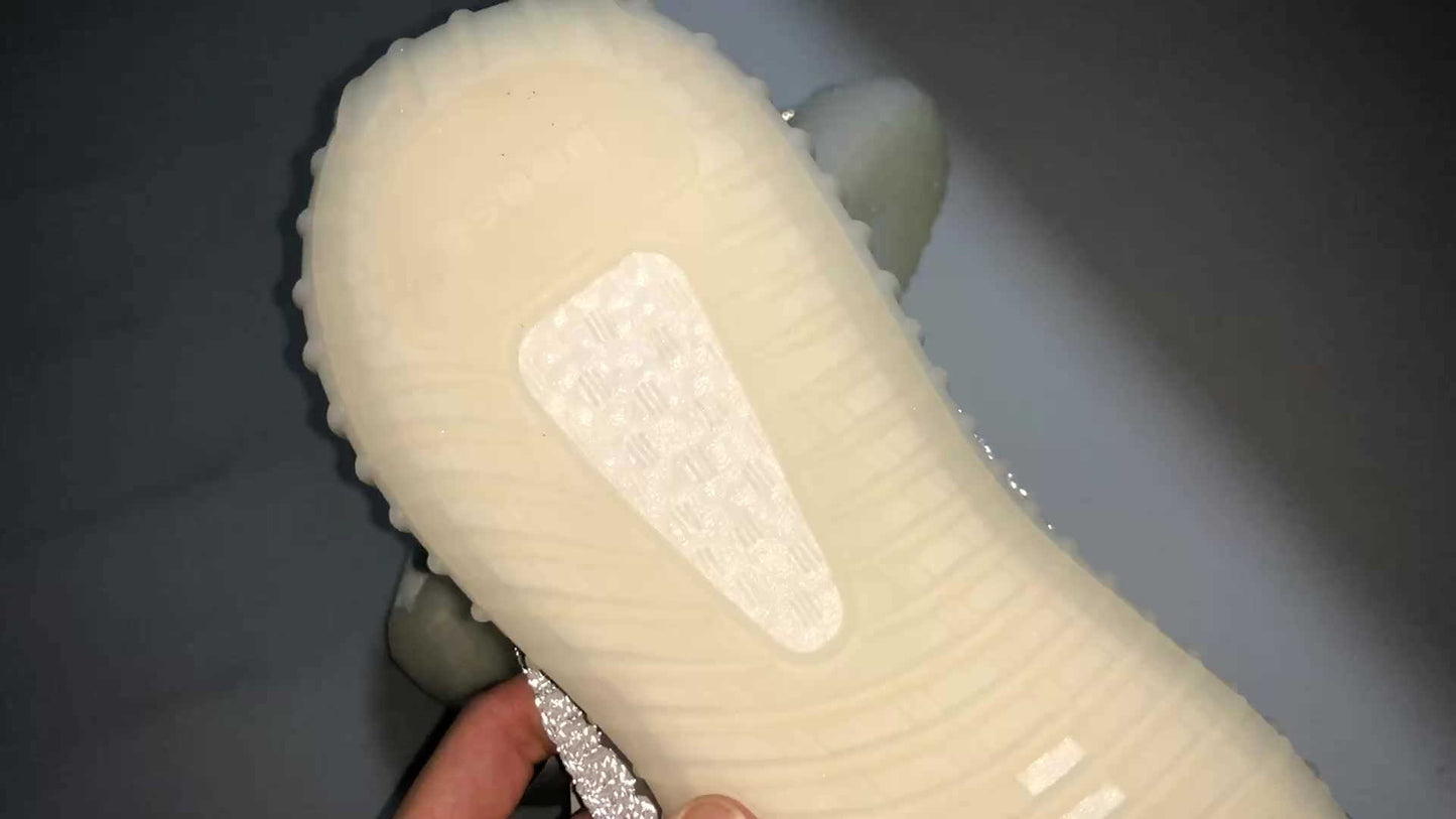 ADIDAS YEEZY BOOST 350 V2 "Cloud White Reflective" - Nexoraboots