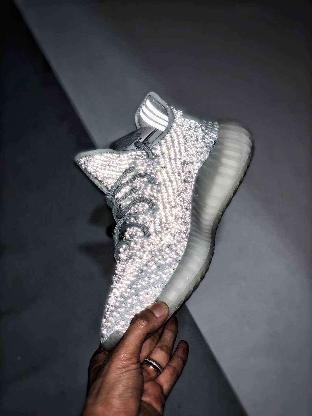 ADIDAS YEEZY BOOST 350 V2 "Cloud White Reflective"