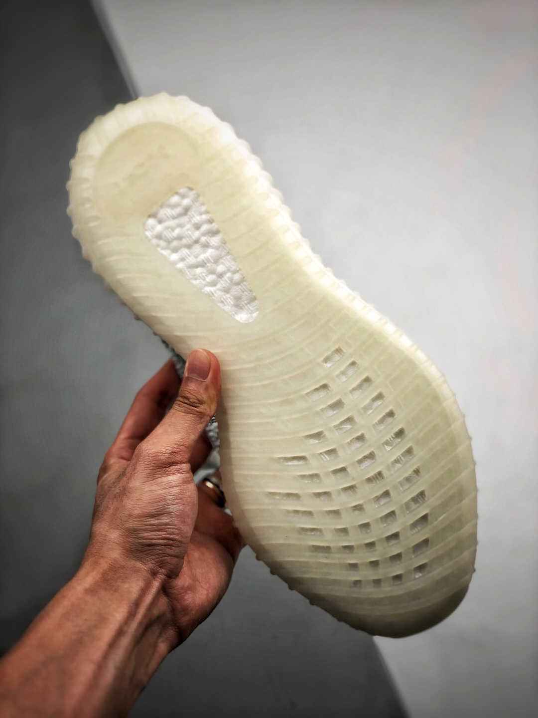 ADIDAS YEEZY BOOST 350 V2 "Cloud White Reflective"