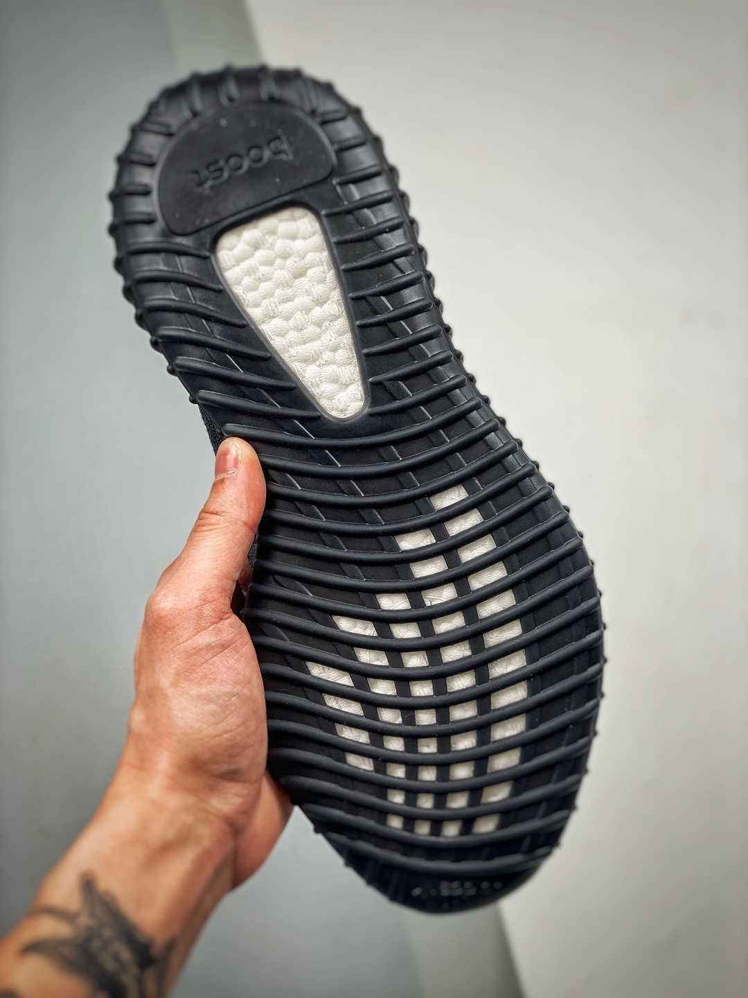 ADIDAS YEEZY BOOST 350 V2