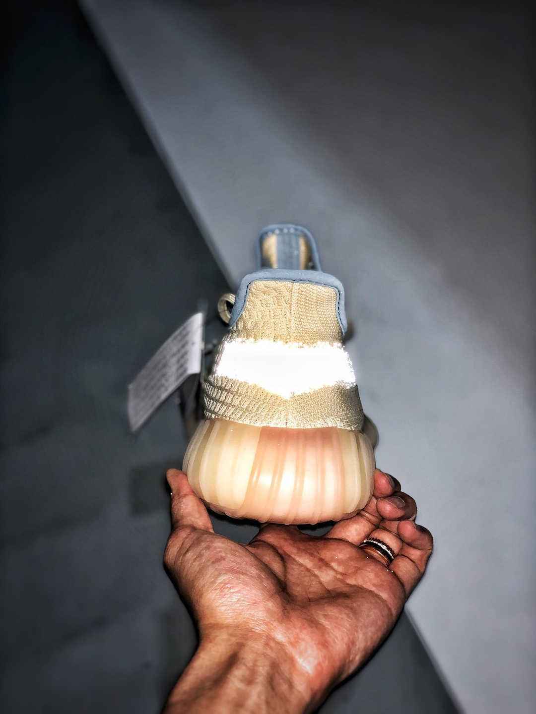 ADIDAS YEEZY BOOST 350 V2 LINEN