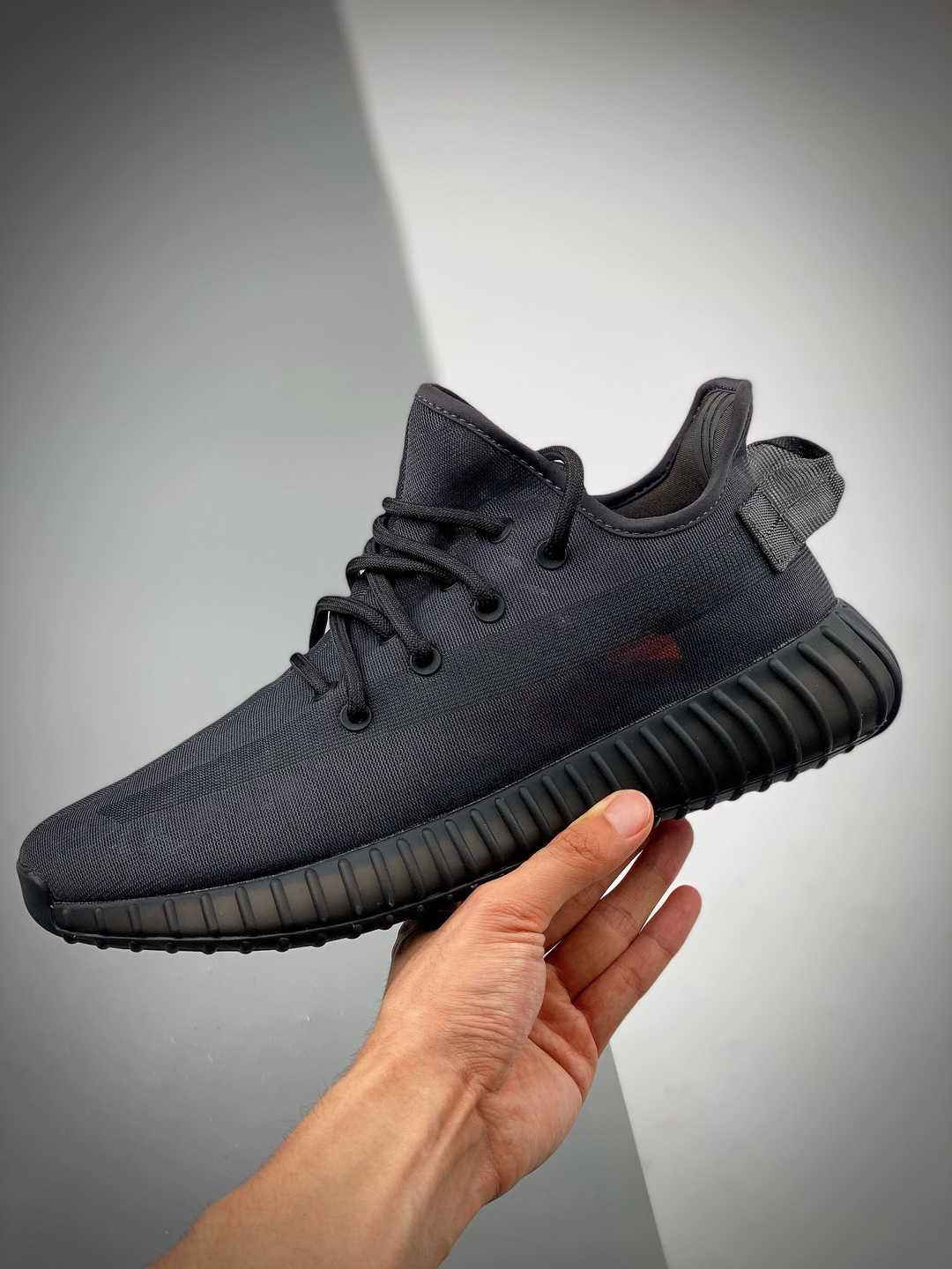ADIDAS YEEZY BOOST 350 V2 MONO CINDER