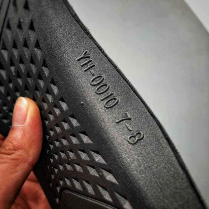 ADIDAS YEEZY BOOST 350 V2 "SULFUR"